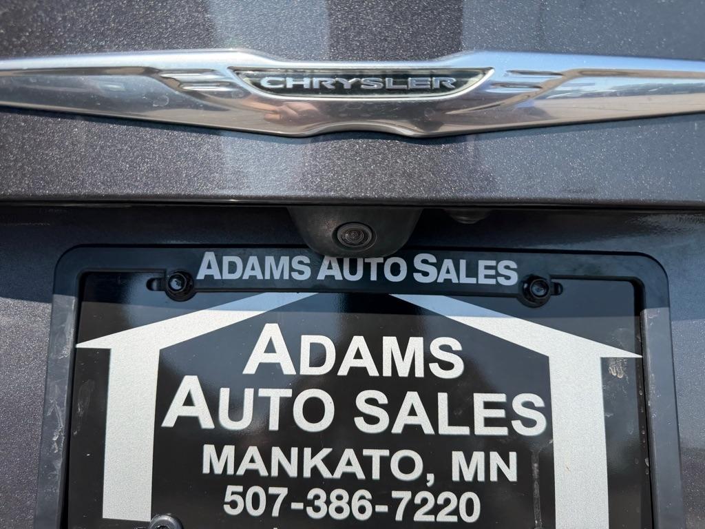 Chrysler 200 4dr Sdn S AWD 2016