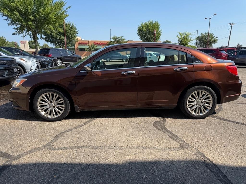 Chrysler 200 4dr Sdn Limited 2012