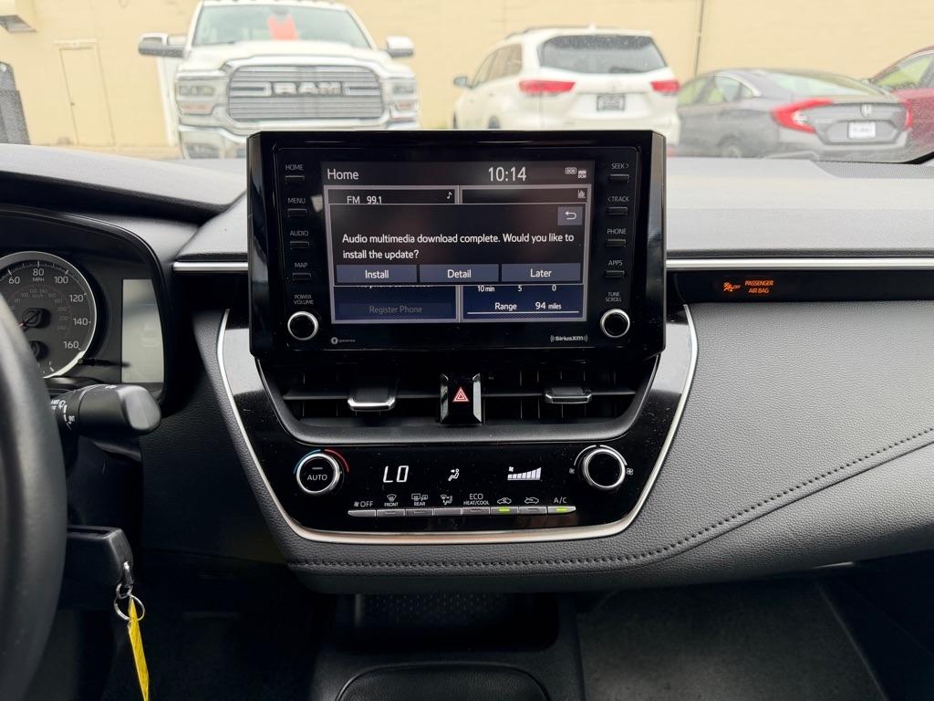 Toyota Corolla SE Nightshade CVT (Natl) 2022