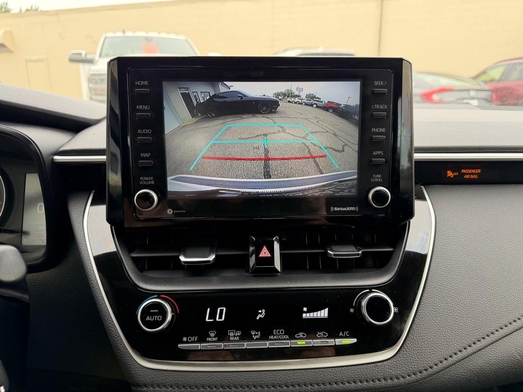 Toyota Corolla SE Nightshade CVT (Natl) 2022