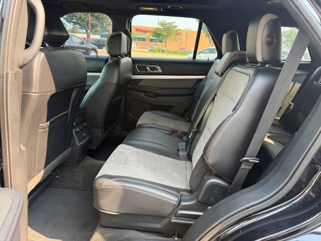 Ford Explorer XLT 4WD 2017