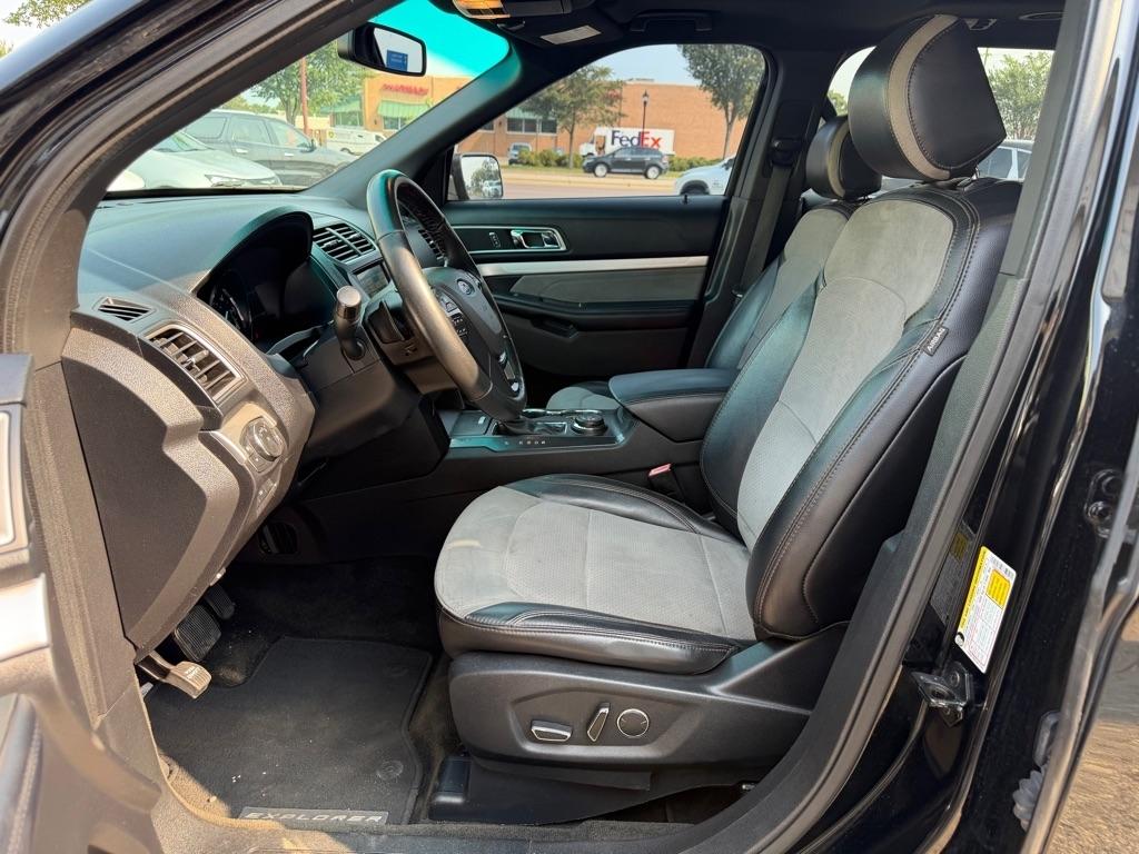 Ford Explorer XLT 4WD 2017