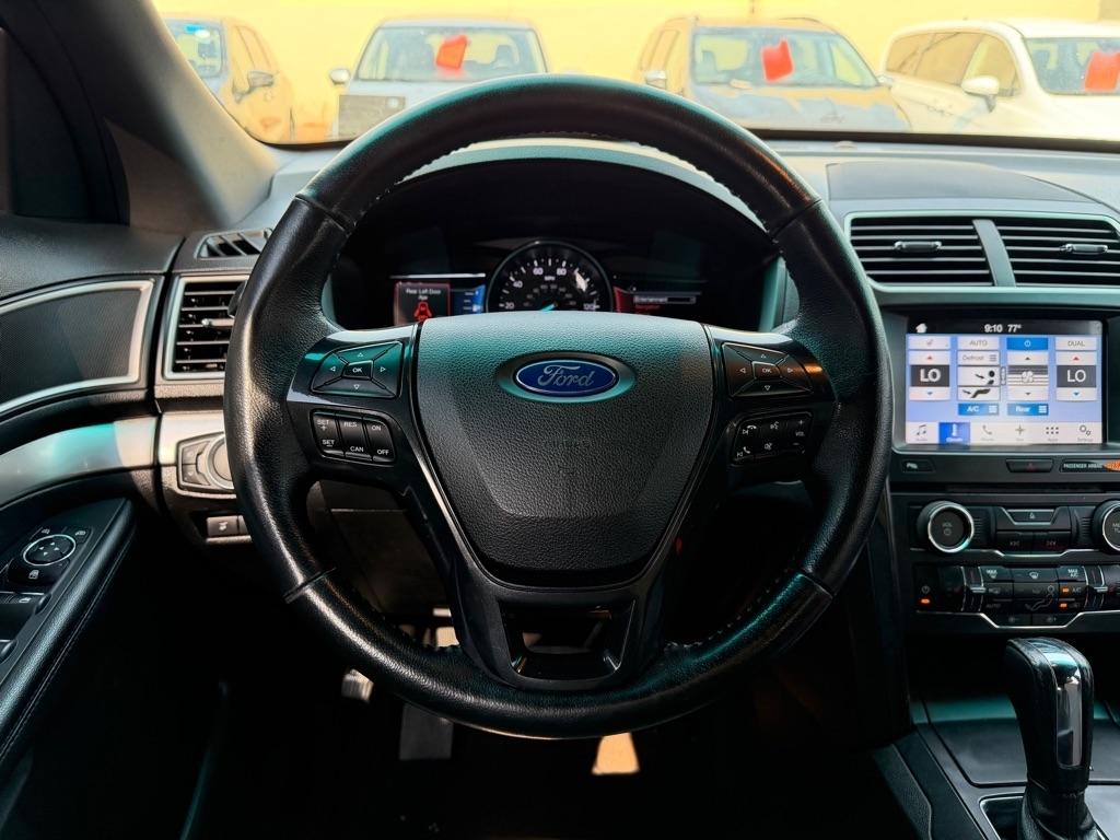 Ford Explorer XLT 4WD 2017