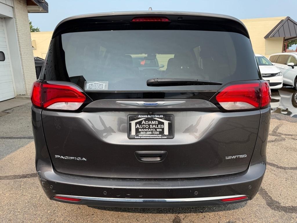 Chrysler Pacifica Limited FWD 2018