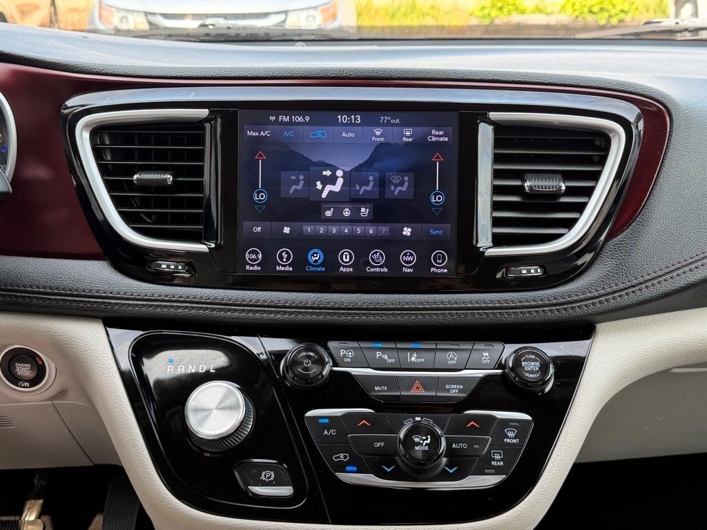 Chrysler Pacifica Limited FWD 2018
