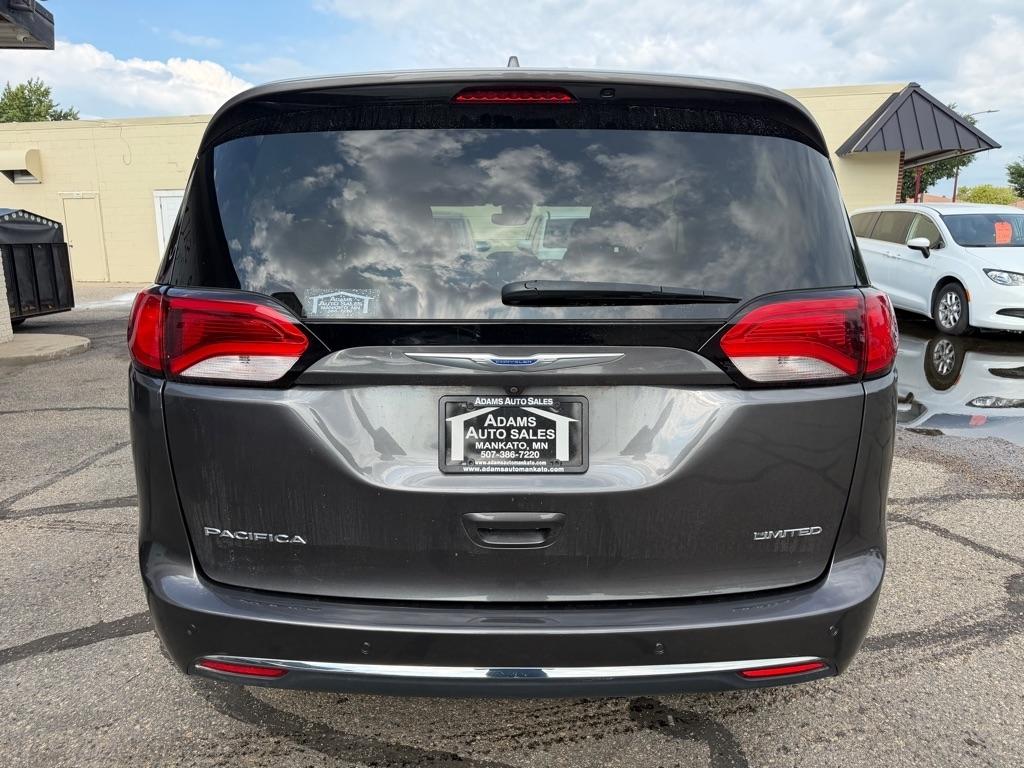 Chrysler Pacifica Limited FWD 2018