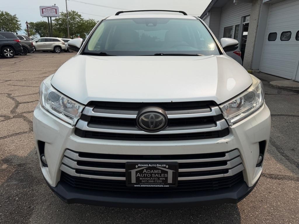 Toyota Highlander LE V6 AWD (Natl) 2018