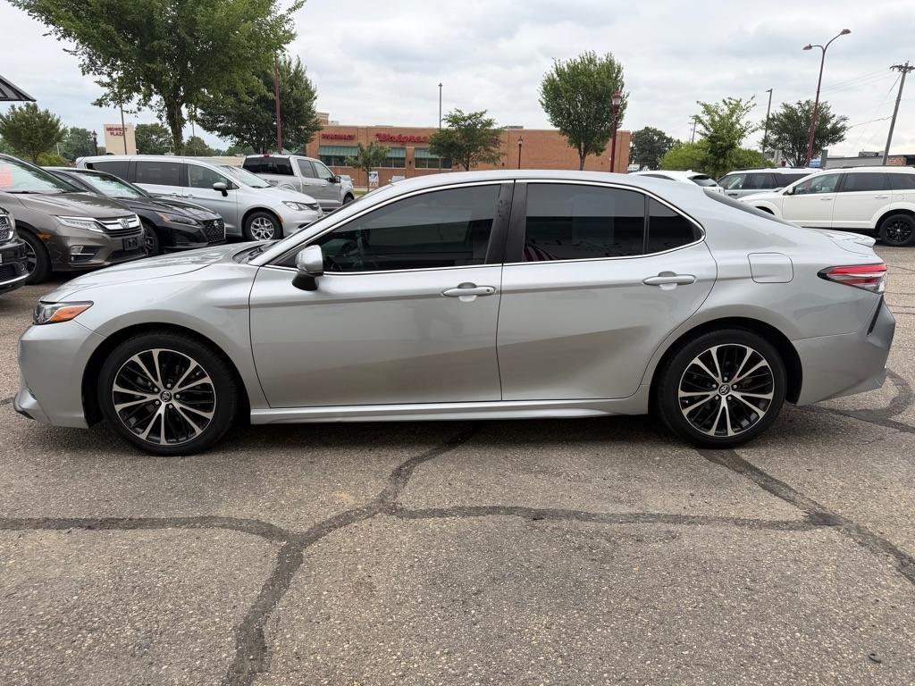 Toyota Camry XLE Auto (Natl) 2018