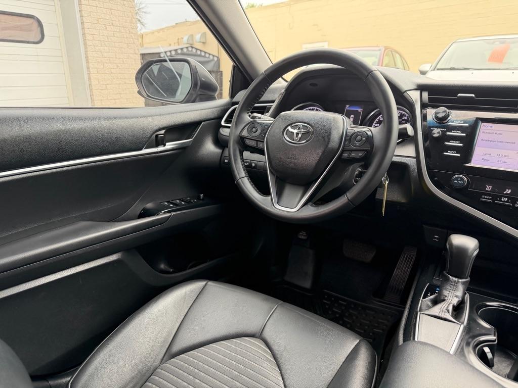 Toyota Camry XLE Auto (Natl) 2018