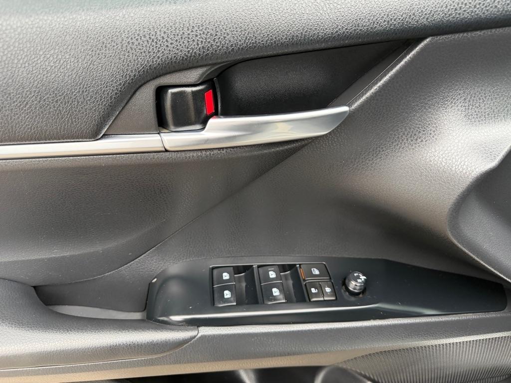 Toyota Camry XLE Auto (Natl) 2018