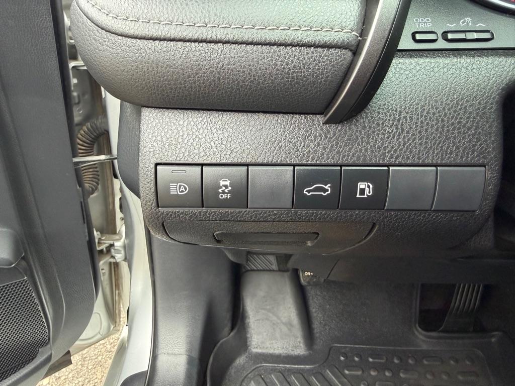 Toyota Camry XLE Auto (Natl) 2018
