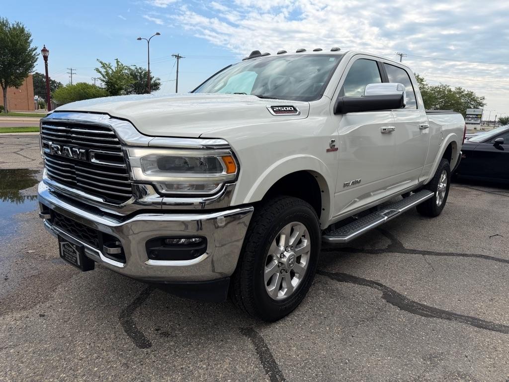 RAM 2500 Laramie 4x4 Crew Cab 6'4" Box 2022