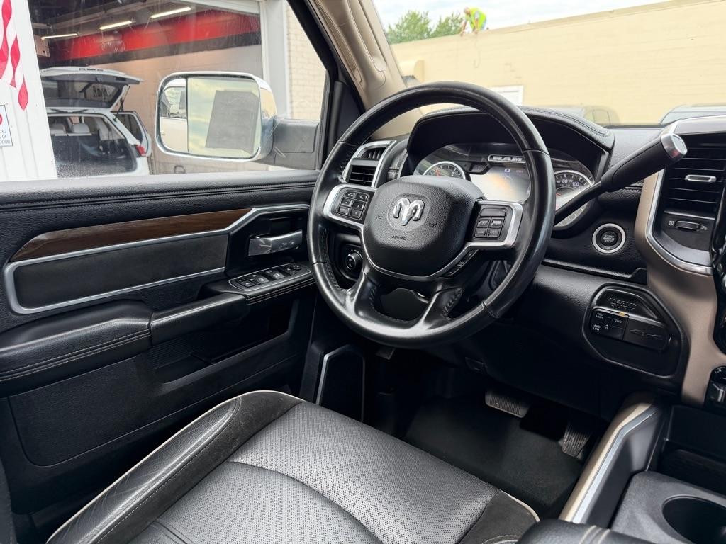 RAM 2500 Laramie 4x4 Crew Cab 6'4" Box 2022