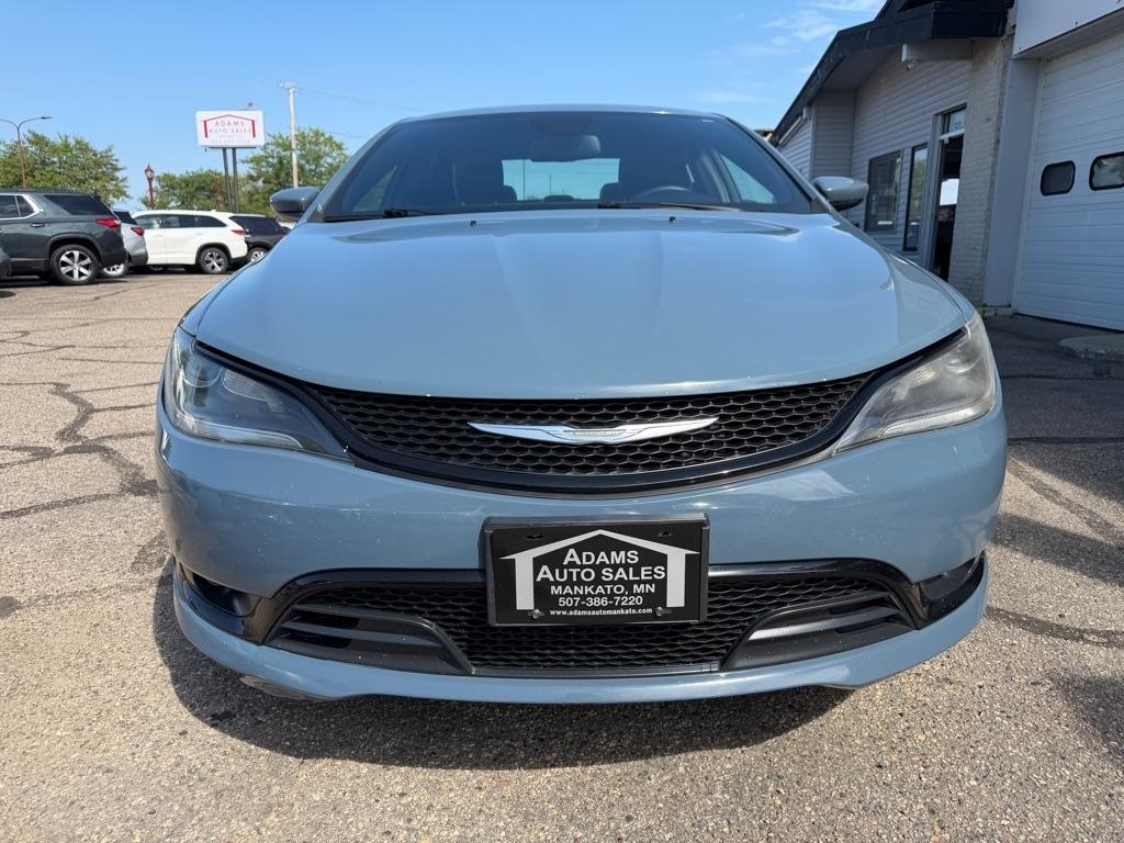 Chrysler 200 4dr Sdn S FWD 2015
