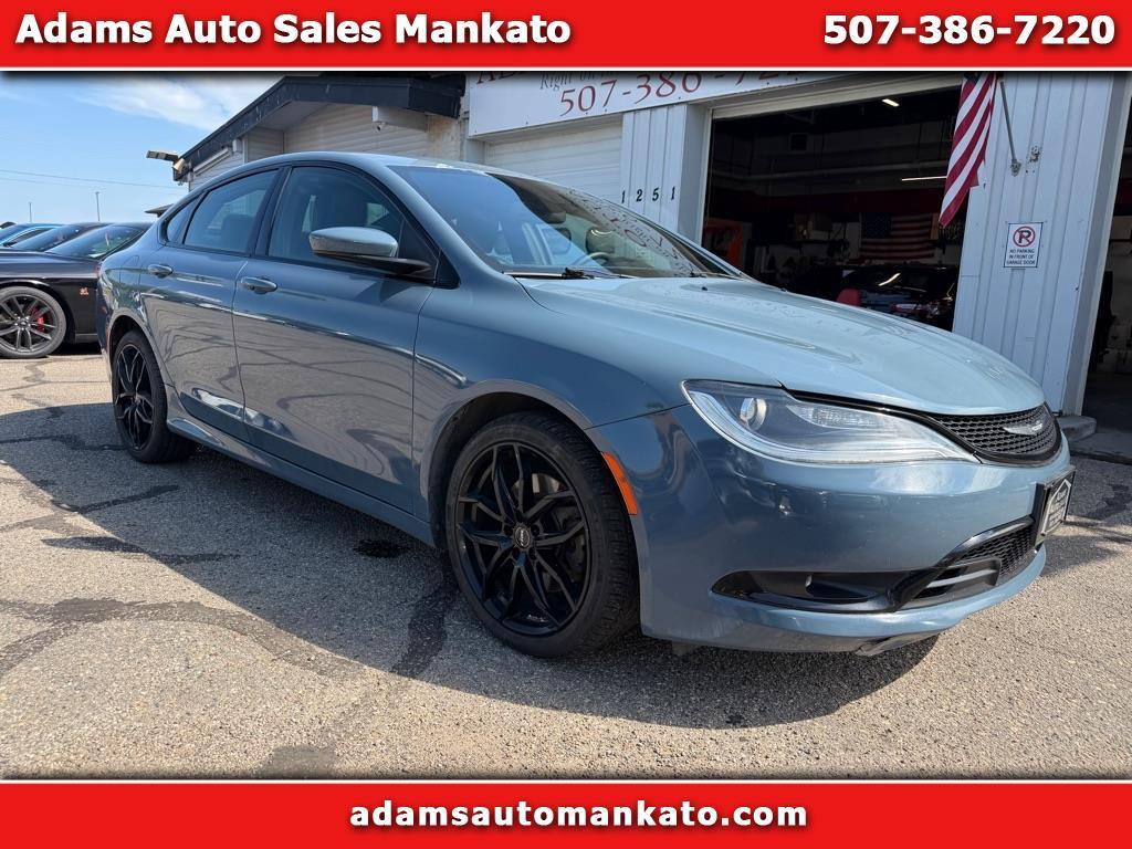 2015 Chrysler 200 4dr Sdn S FWD