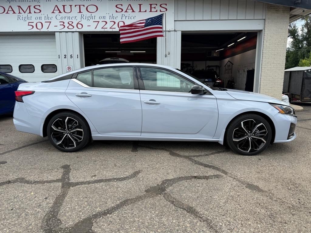 Nissan Altima 2.5 SR Sedan 2023