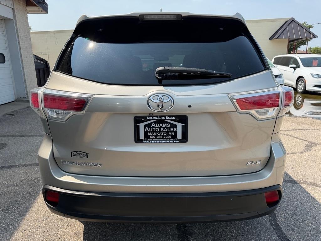 Toyota Highlander AWD 4dr V6 XLE (Natl) 2015