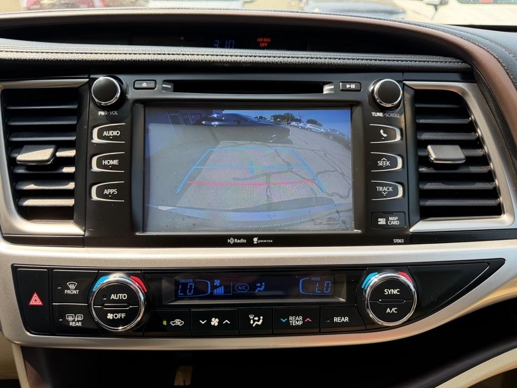 Toyota Highlander AWD 4dr V6 XLE (Natl) 2015