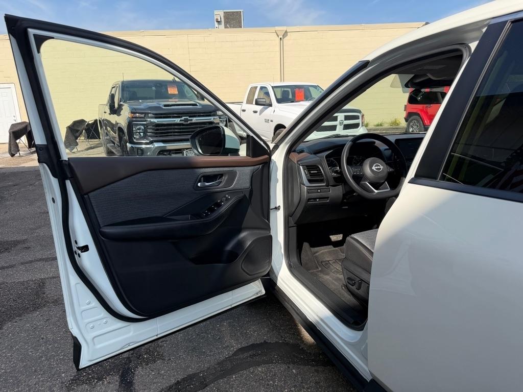 Nissan Rogue AWD SV 2023