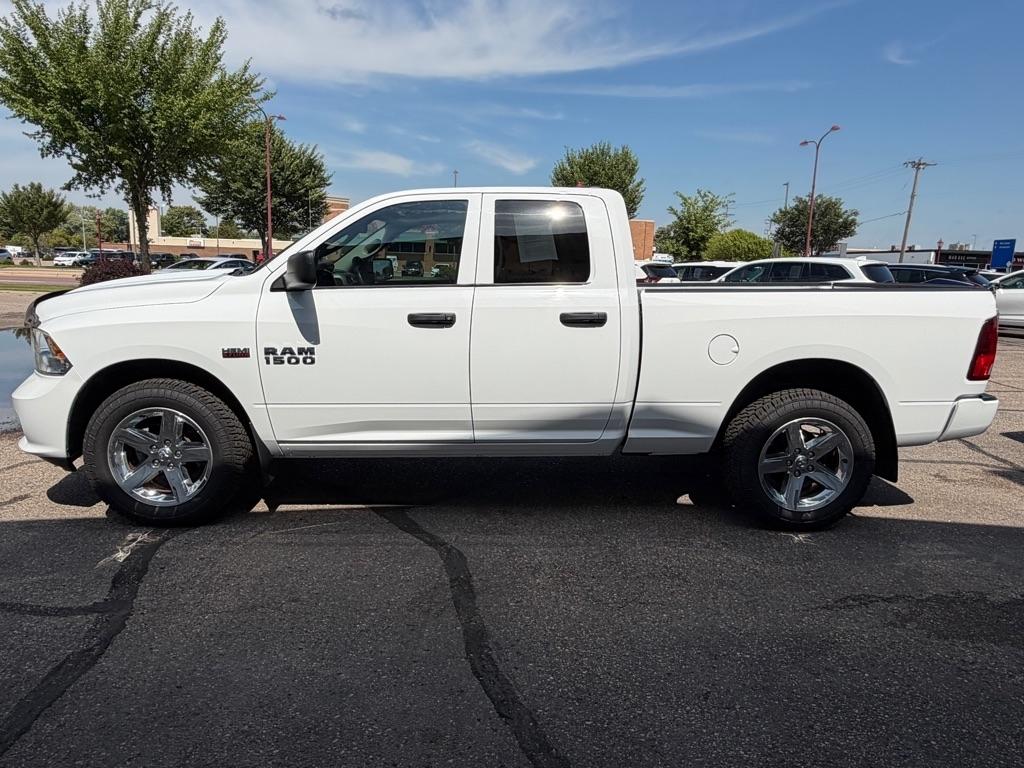 RAM 1500 Express 4x4 Quad Cab 6'4" Box 2018