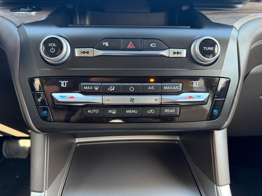 Ford Explorer Platinum 4WD 2020