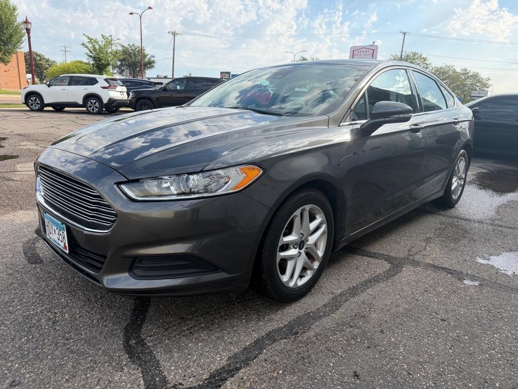 Ford Fusion 4dr Sdn SE FWD 2016