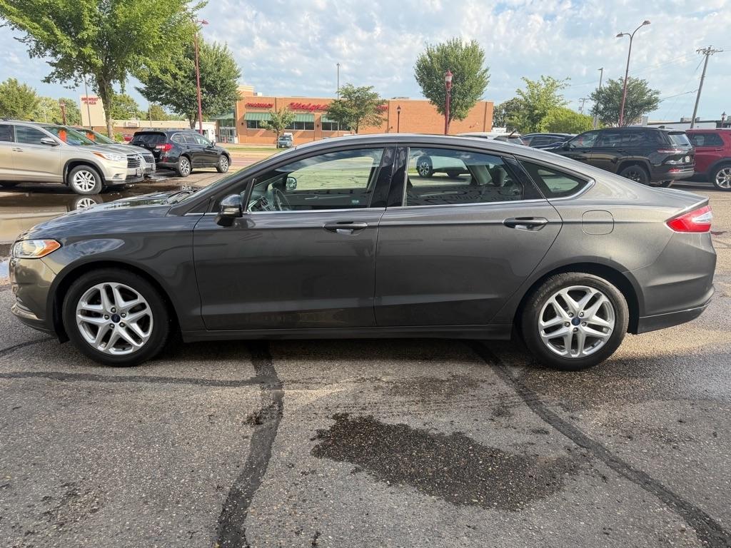 Ford Fusion 4dr Sdn SE FWD 2016
