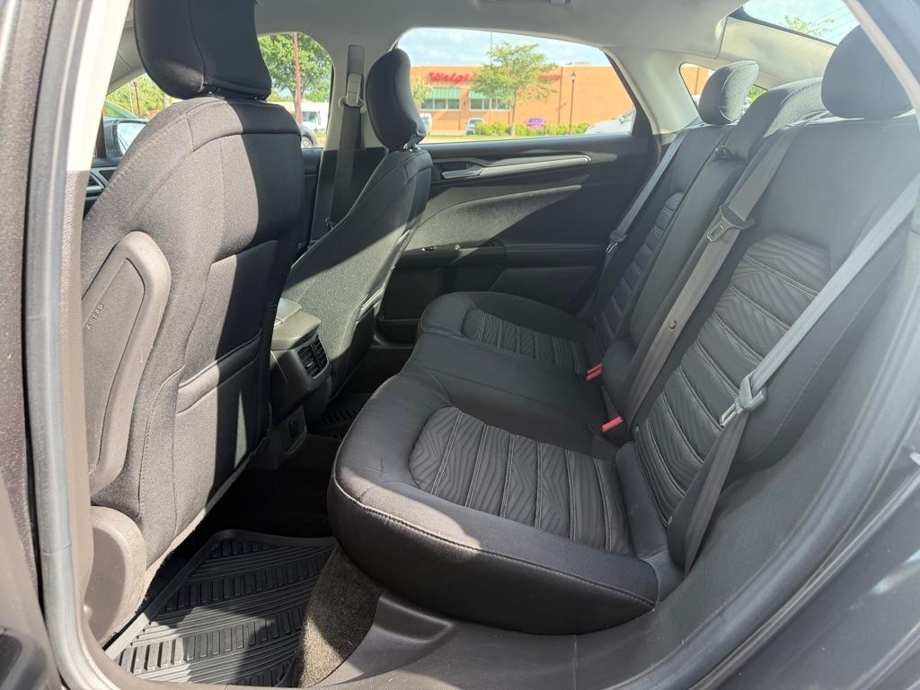 Ford Fusion 4dr Sdn SE FWD 2016