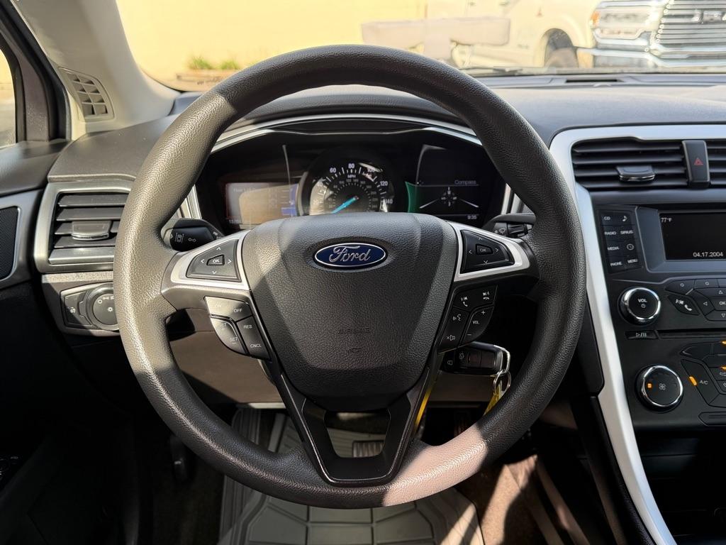 Ford Fusion 4dr Sdn SE FWD 2016