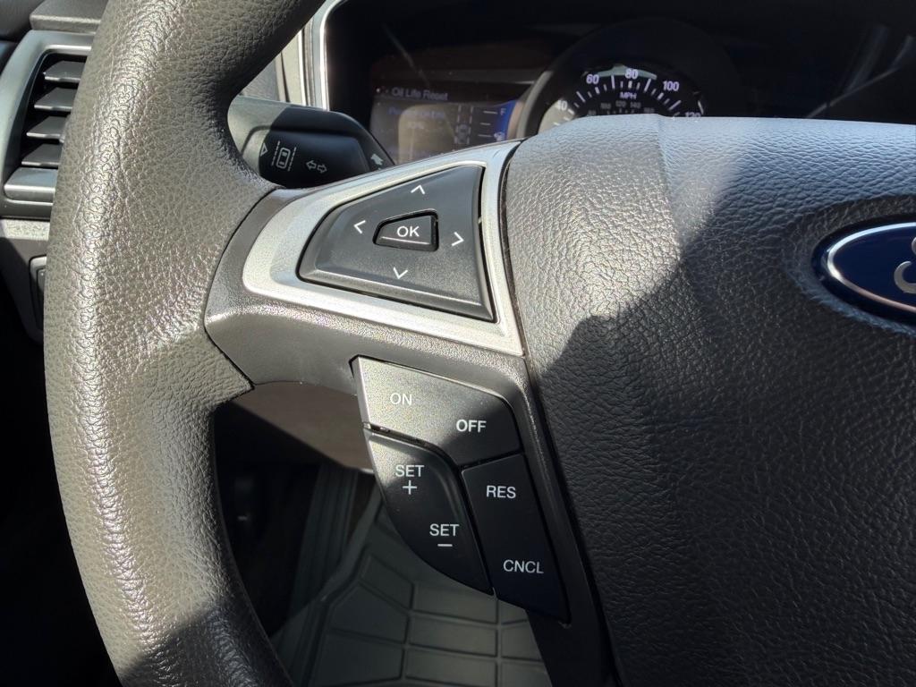 Ford Fusion 4dr Sdn SE FWD 2016