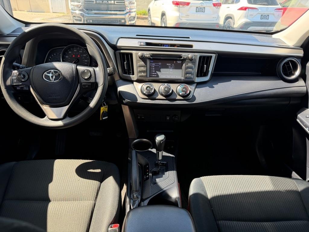 Toyota RAV4 AWD 4dr LE (Natl) 2015