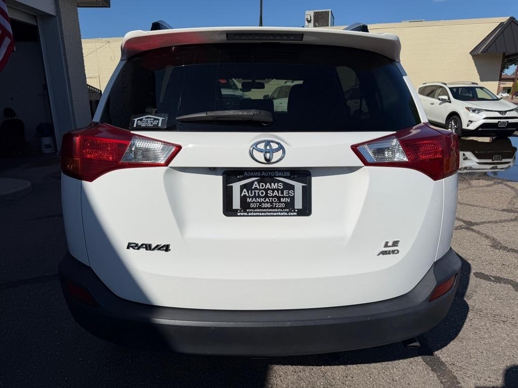 Toyota RAV4 AWD 4dr LE (Natl) 2015