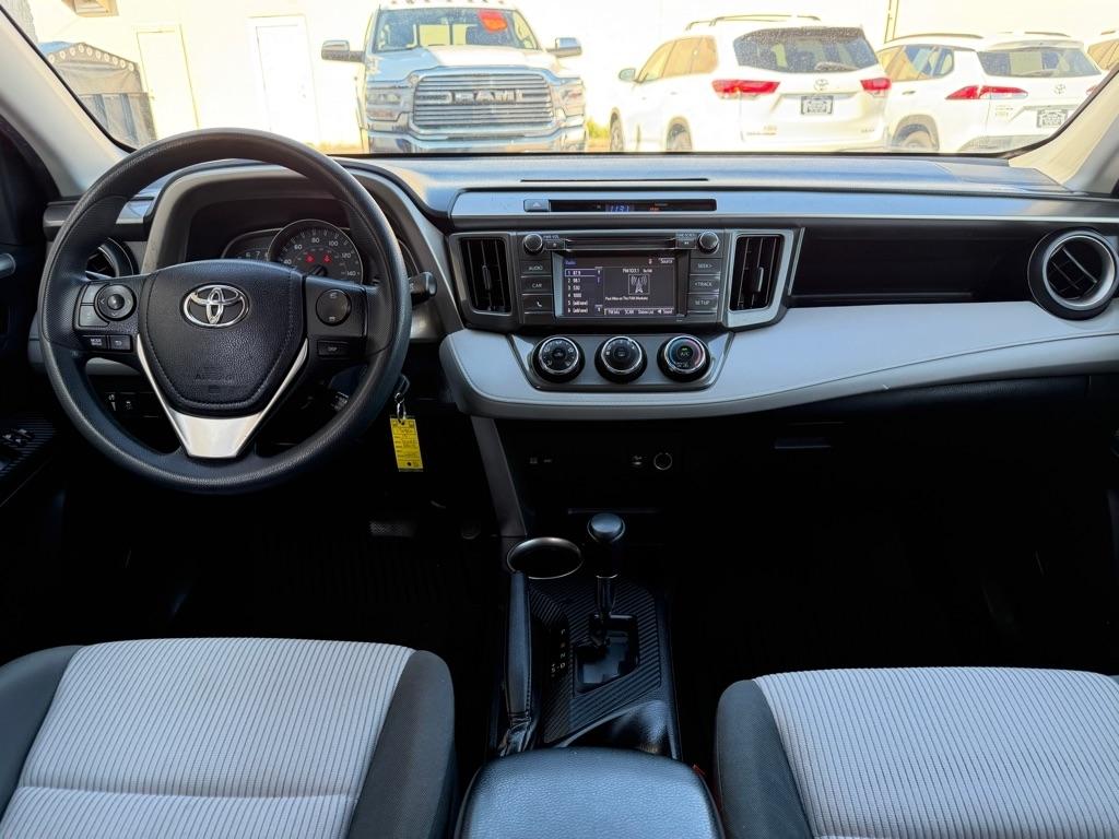 Toyota RAV4 AWD 4dr LE (Natl) 2015