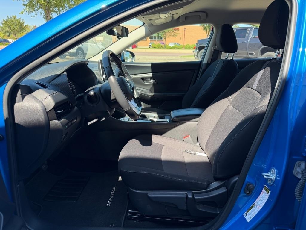 Nissan Sentra SV CVT 2023