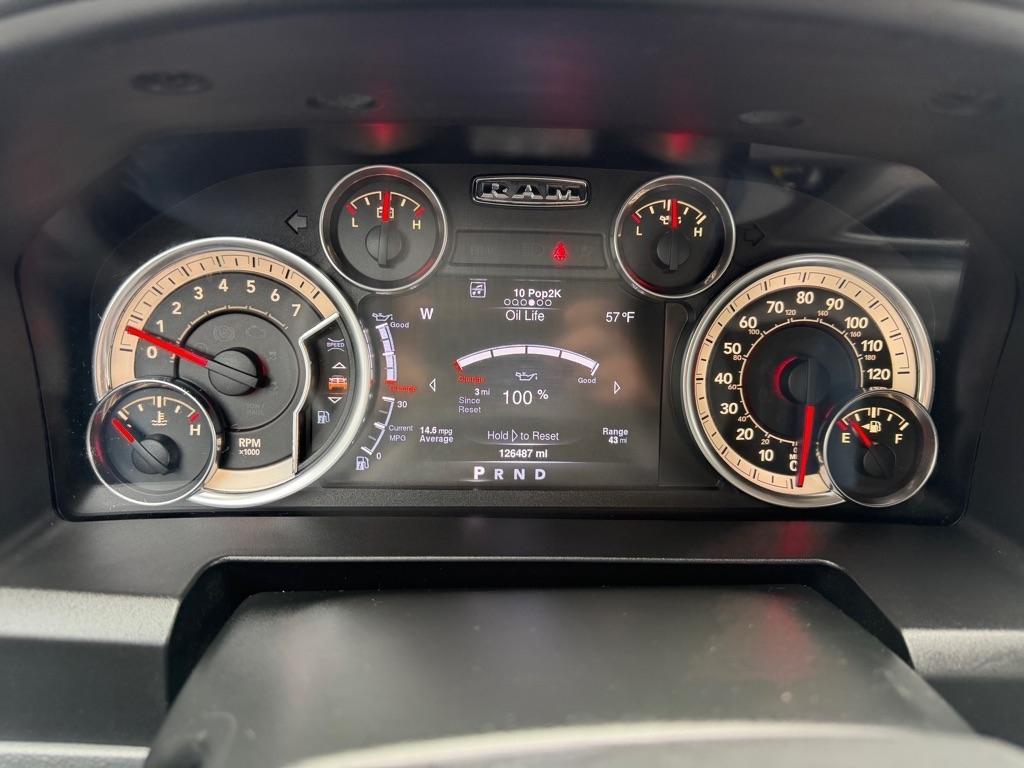 RAM 1500 4WD Crew Cab 140.5" Big Horn 2016
