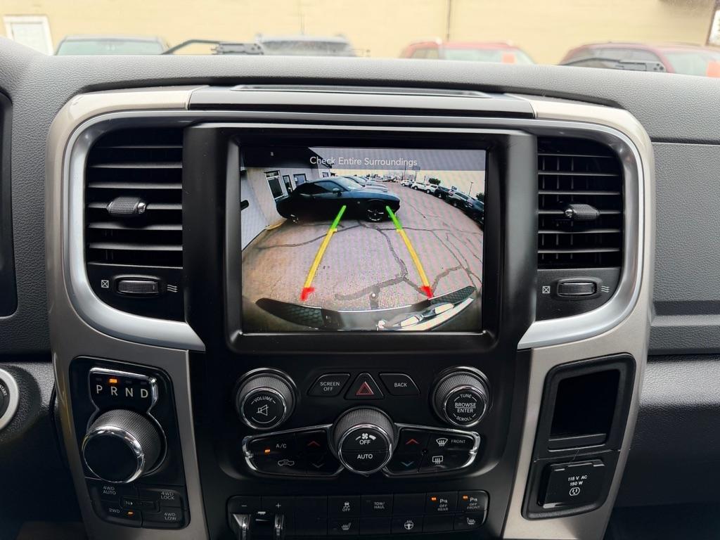 RAM 1500 4WD Crew Cab 140.5" Big Horn 2016