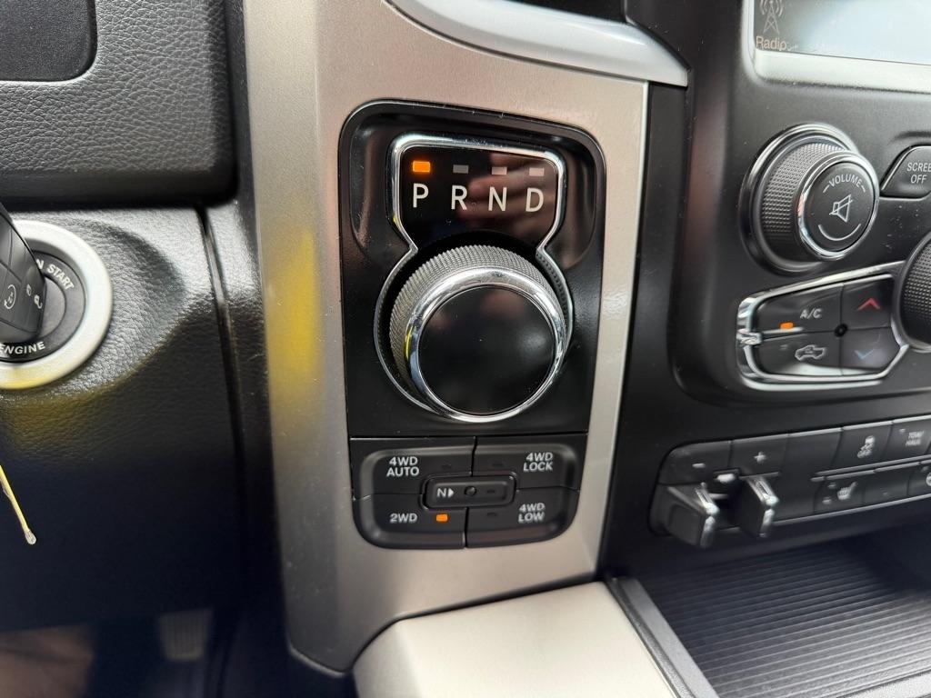 RAM 1500 4WD Crew Cab 140.5" Big Horn 2016