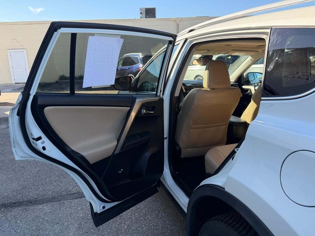 Toyota RAV4 AWD 4dr Limited (Natl) 2015