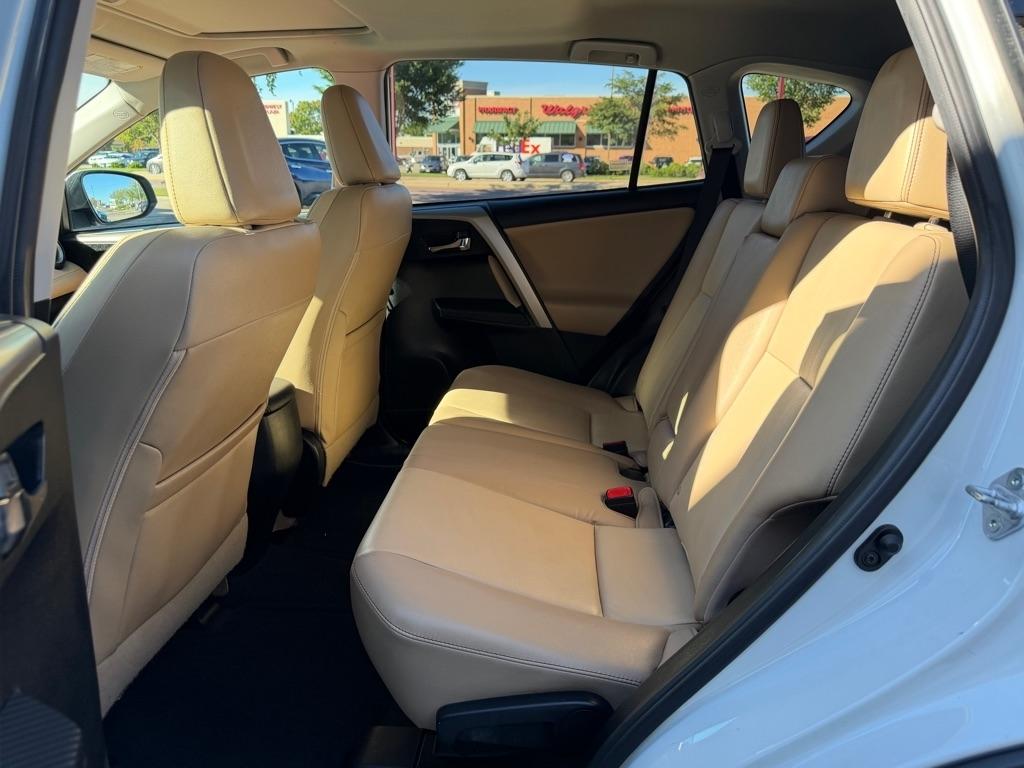 Toyota RAV4 AWD 4dr Limited (Natl) 2015