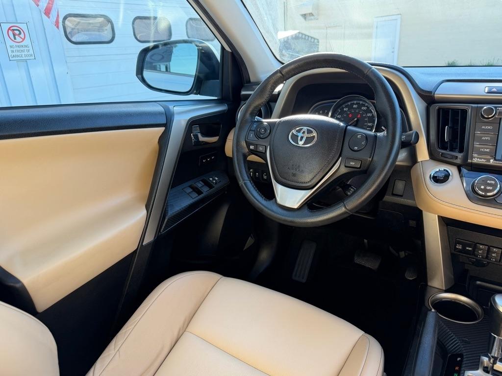 Toyota RAV4 AWD 4dr Limited (Natl) 2015