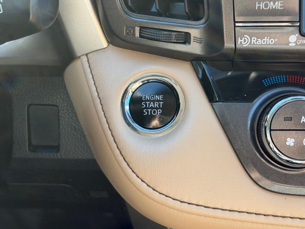 Toyota RAV4 AWD 4dr Limited (Natl) 2015