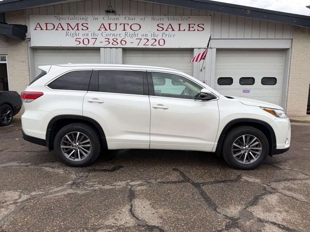 Toyota Highlander XLE V6 AWD (Natl) 2017