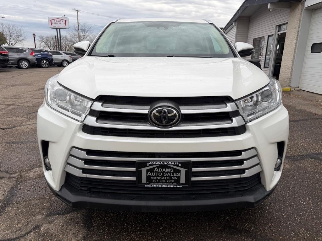Toyota Highlander XLE V6 AWD (Natl) 2017