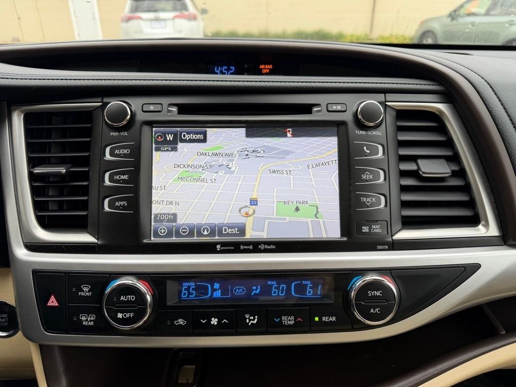 Toyota Highlander XLE V6 AWD (Natl) 2017