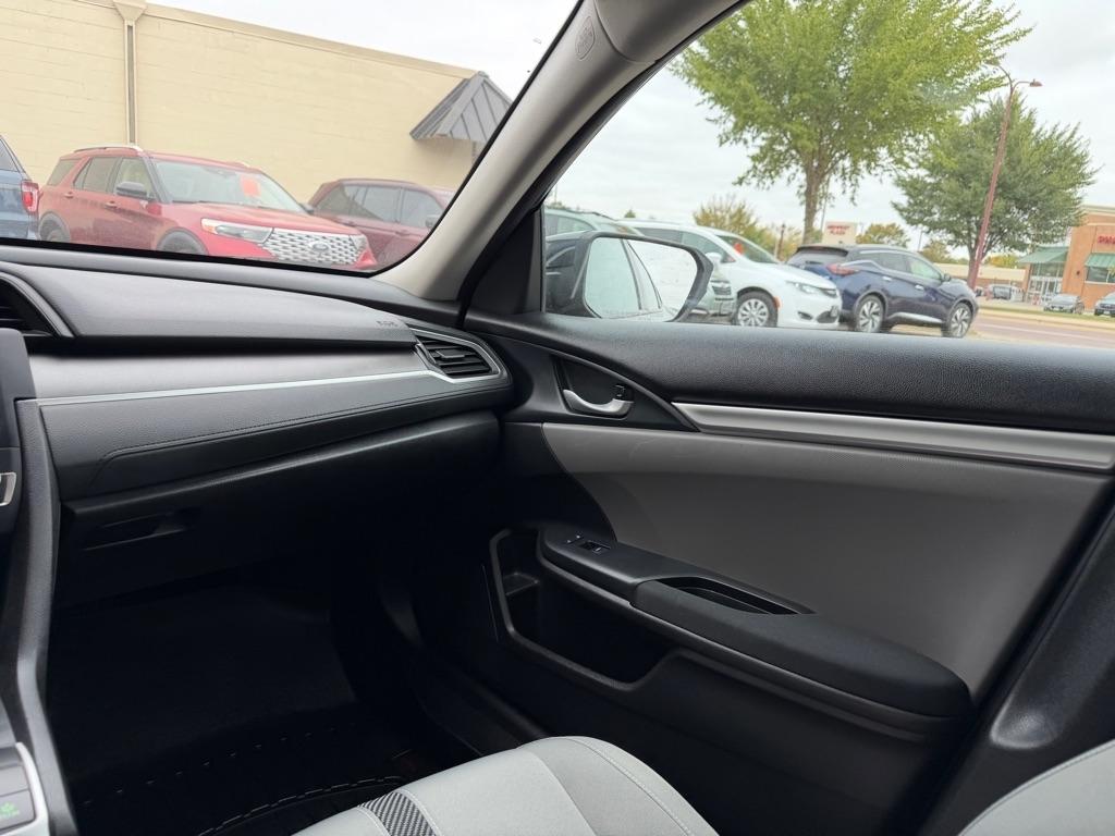 Honda Civic Sedan 4dr CVT LX 2016