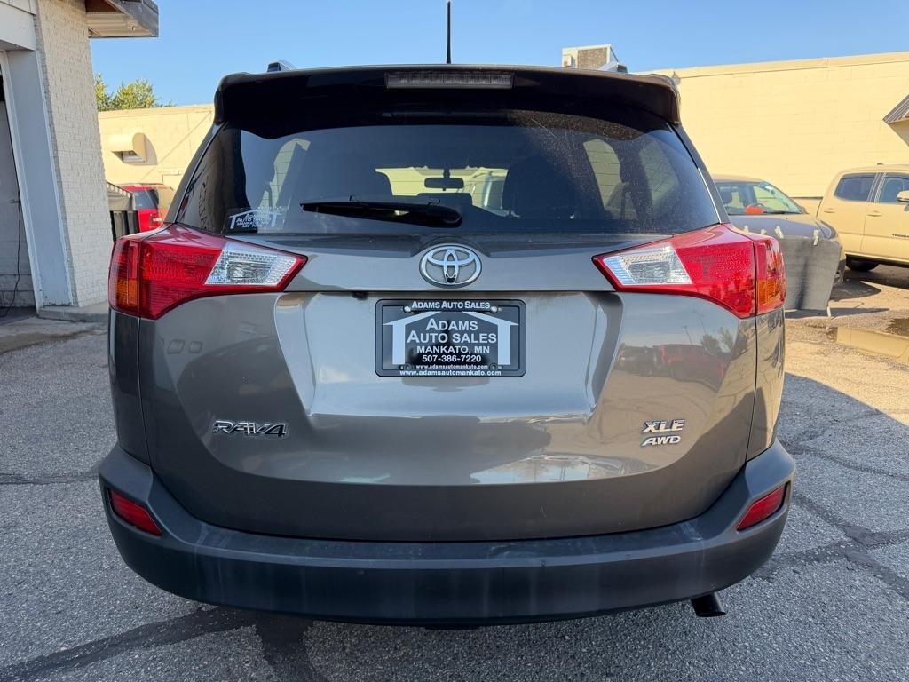 Toyota RAV4 AWD 4dr XLE (Natl) 2015