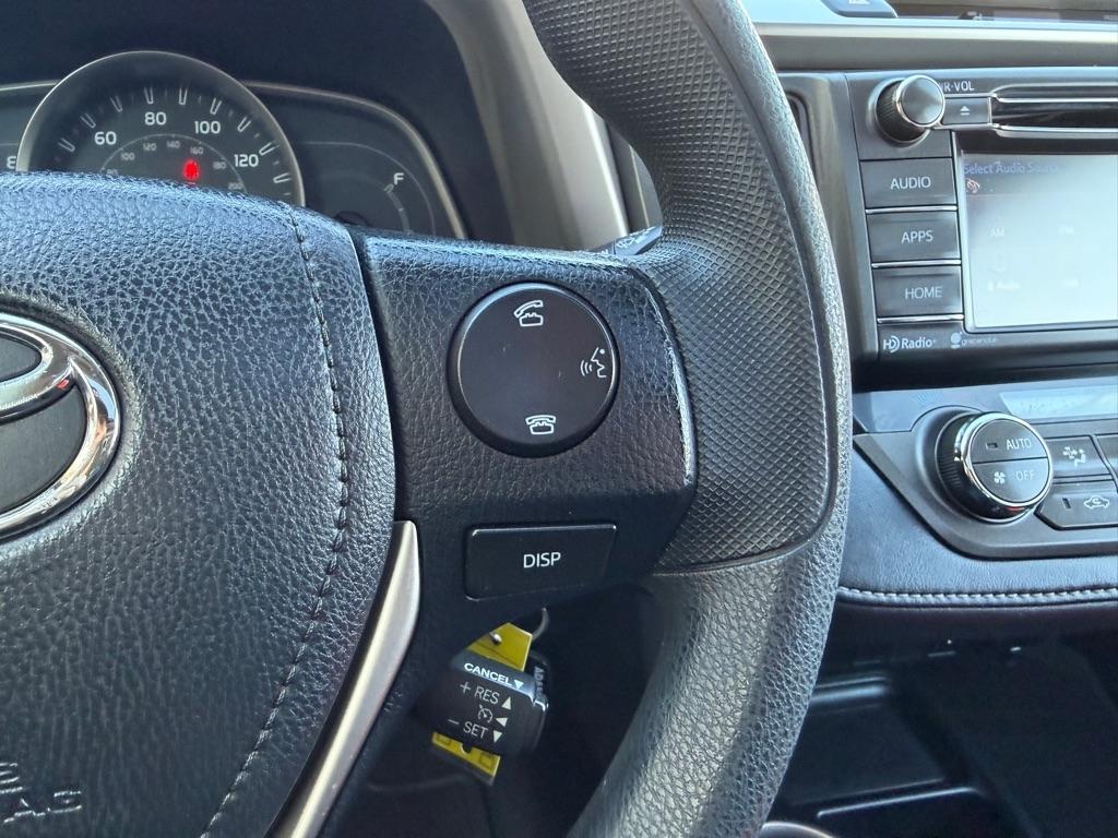 Toyota RAV4 AWD 4dr XLE (Natl) 2015