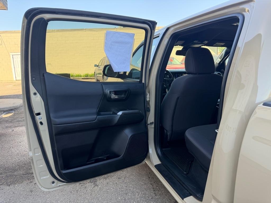 Toyota Tacoma TRD Off Road Double Cab 6' Bed V6 4x4 AT (Natl) 2018