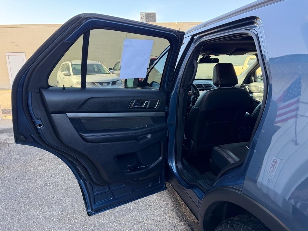 Ford Explorer XLT FWD 2019