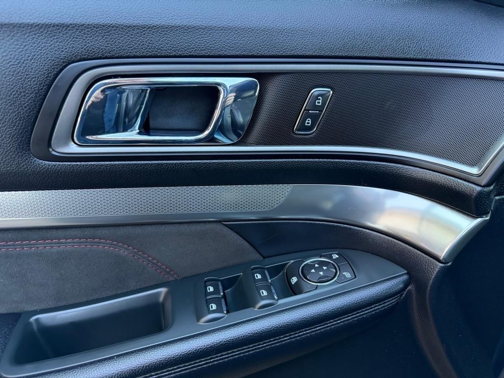 Ford Explorer XLT FWD 2019